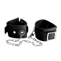  "Fetish Fantasy - Beginner's Handcuffs" 