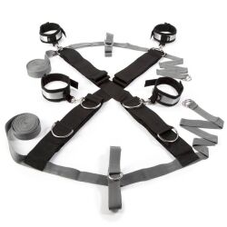 �������� ��� �������� "Fifty Shades Of Grey - Keep Still Over The Bed Cross Set" 