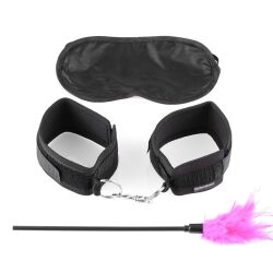 ����� "Fetish Fantasy - Sensual Seduction Kit" (���������, �������, �����) 
