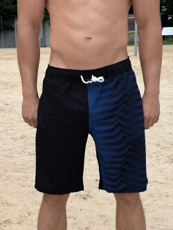 ������-����� "Waves Long Boardshort - Black" 